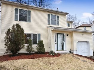 65 Hoffman Ave, Lake Hiawatha, NJ