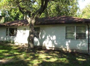 1126 Pond Ridge Rd, Murphysboro, IL 62966