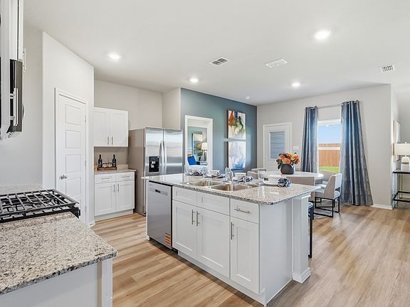 7th image of this home