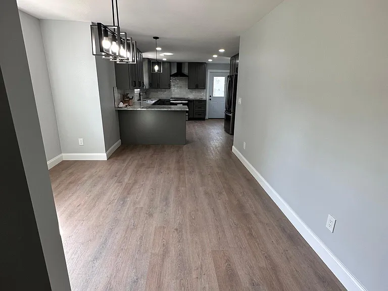 184 Powell St — Photo 1