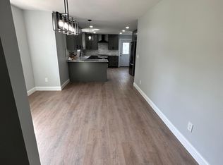184 Powell St, Hendersonville, NC 28792