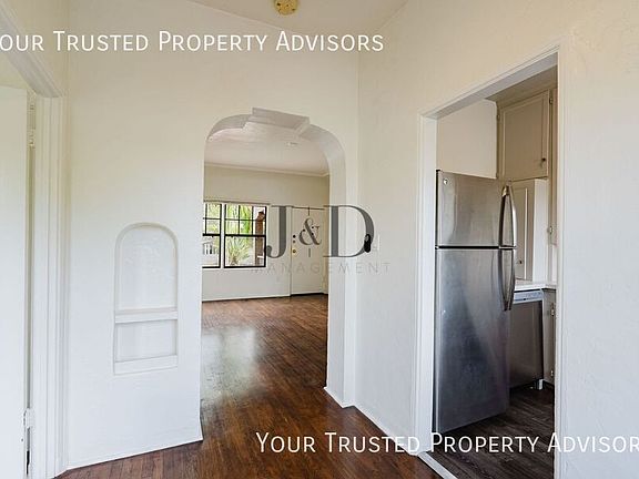 5th image of 2828 30th St