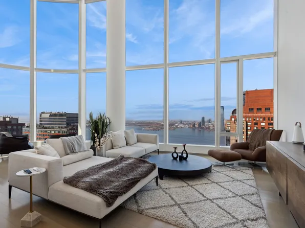 50 West Street image 3 of 26