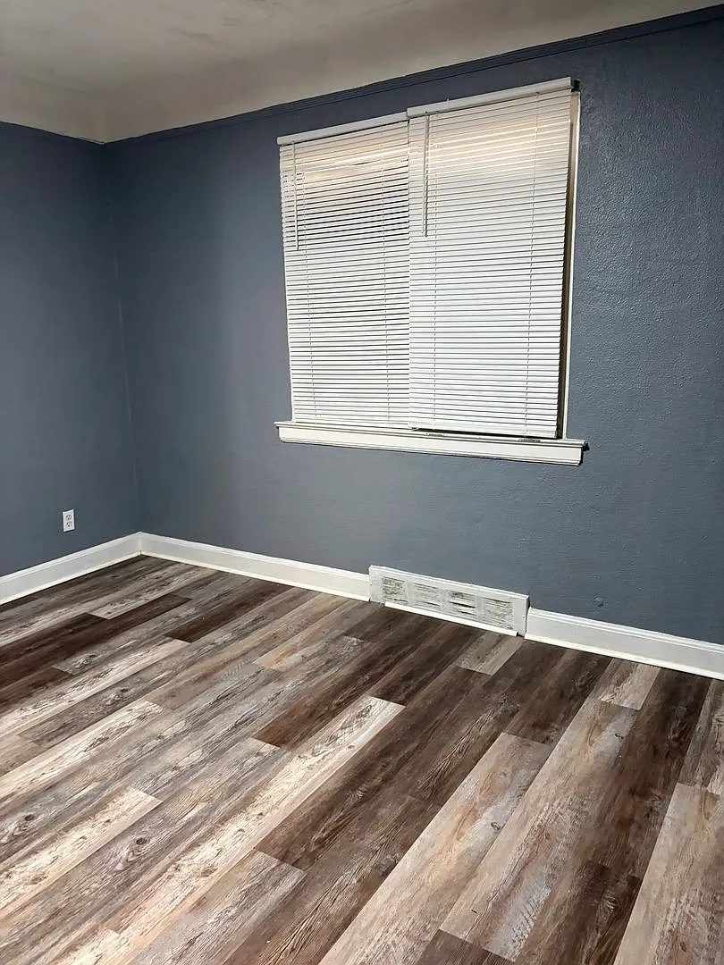 5 bedroom house! — Photo 2