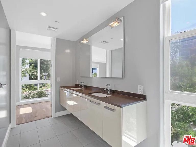 1283 Havenhurst Dr #101 — Photo 24