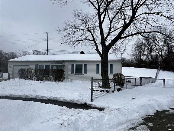 3rd image of 3570 Etter Dr