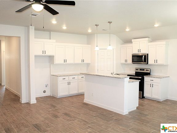 4th image of 1522 Sideoats Ln