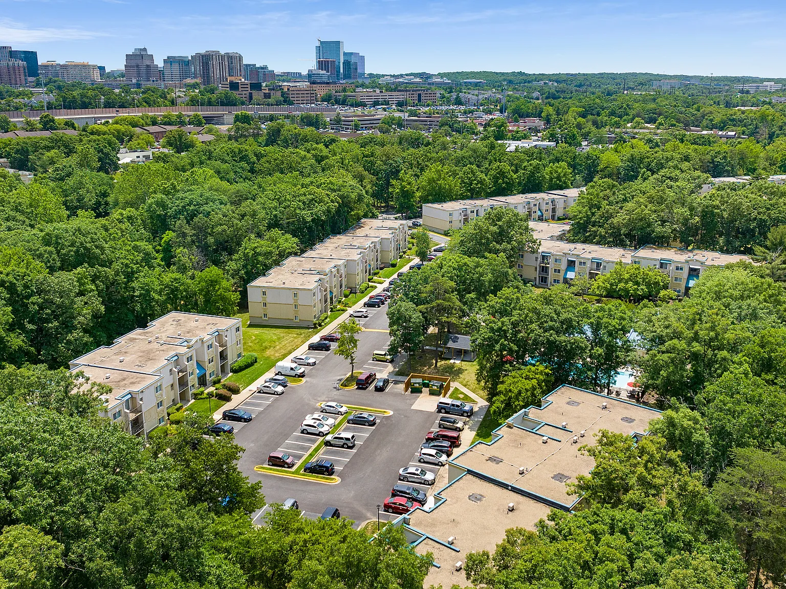 Stuart Woods Apartments — Photo 2