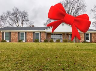 835 W Spring Valley Dr, Anderson, IN 46011