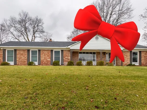 835 W Spring Valley Dr, Anderson, IN 46011