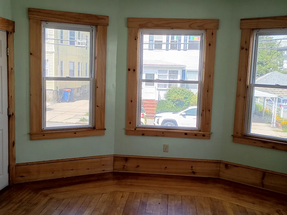 140 Adams St #140