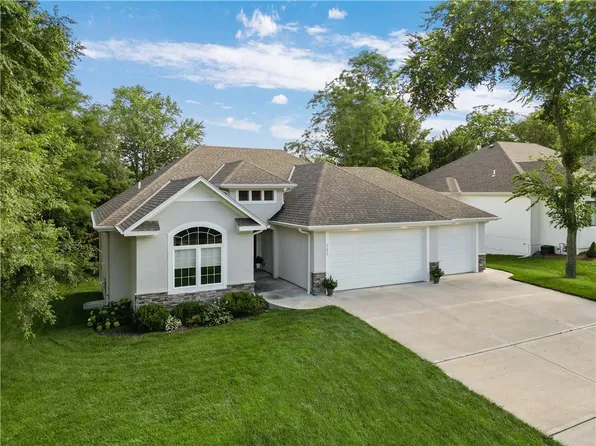 303 E 126th St, Kansas City, MO 64145