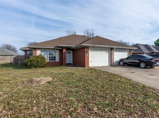 1909 & 1911 S F St, Rogers, AR 72758