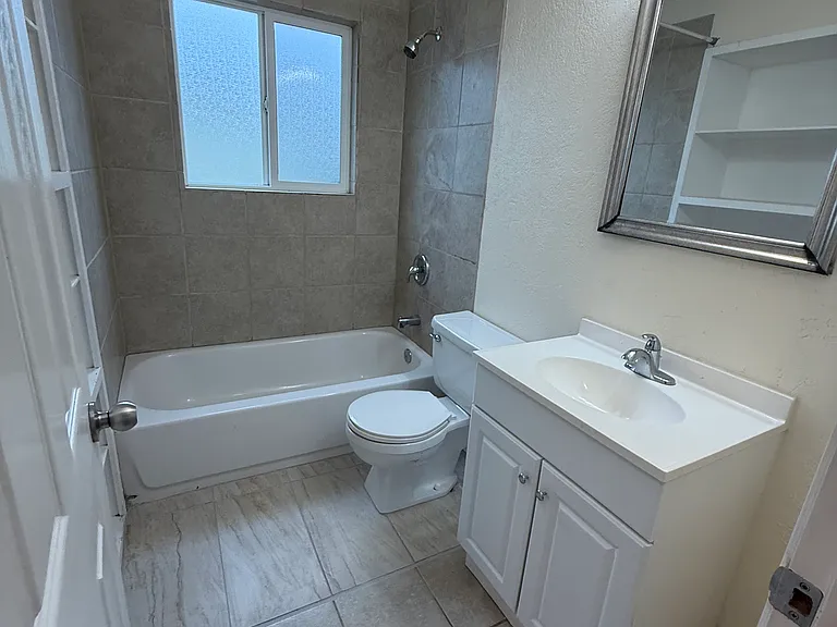 1045 Anzio St — Photo 4
