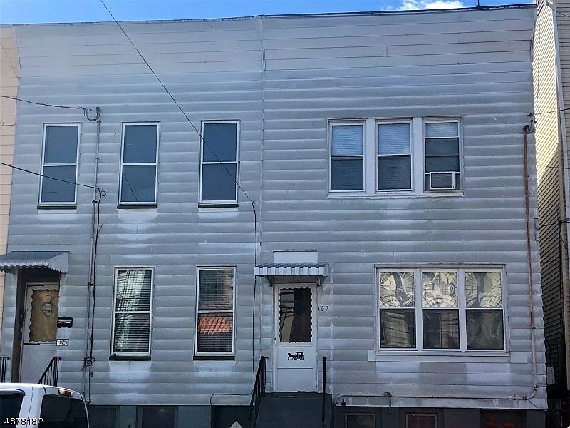 1st image of 102 New York Ave