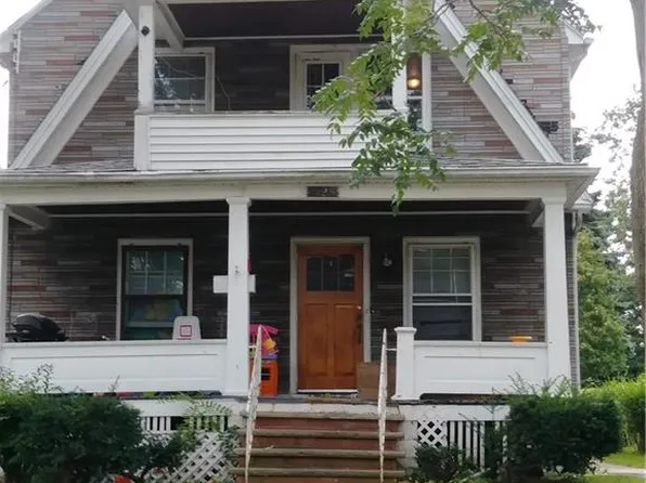 1725 Welch Ave, Niagara Falls, NY 14303