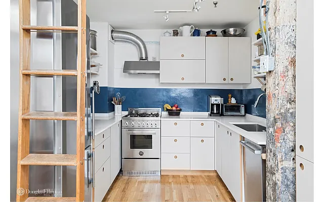 Sold by Douglas Elliman | media 16