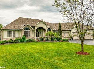 1097 Hurlwood Ln, Severn, ON L3V0Y6