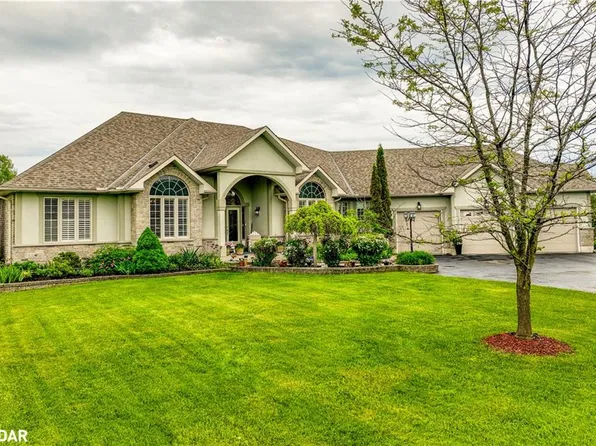 1097 Hurlwood Ln, Severn, ON L3V 0Y6