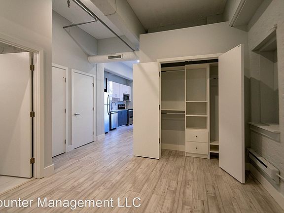2nd image of 412-426 S 13th St #606