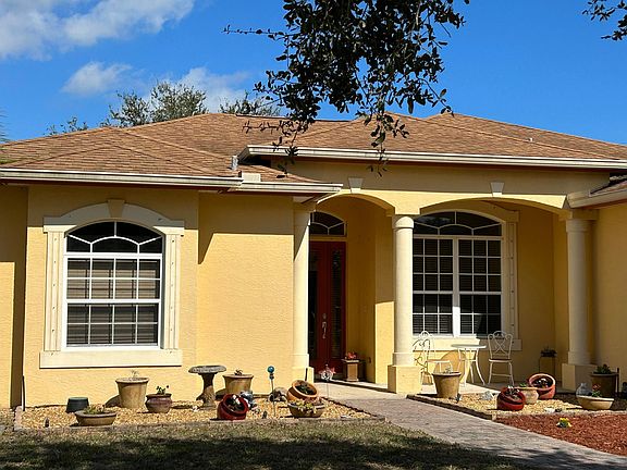 4th image of 2701 SE Bishop Avenue