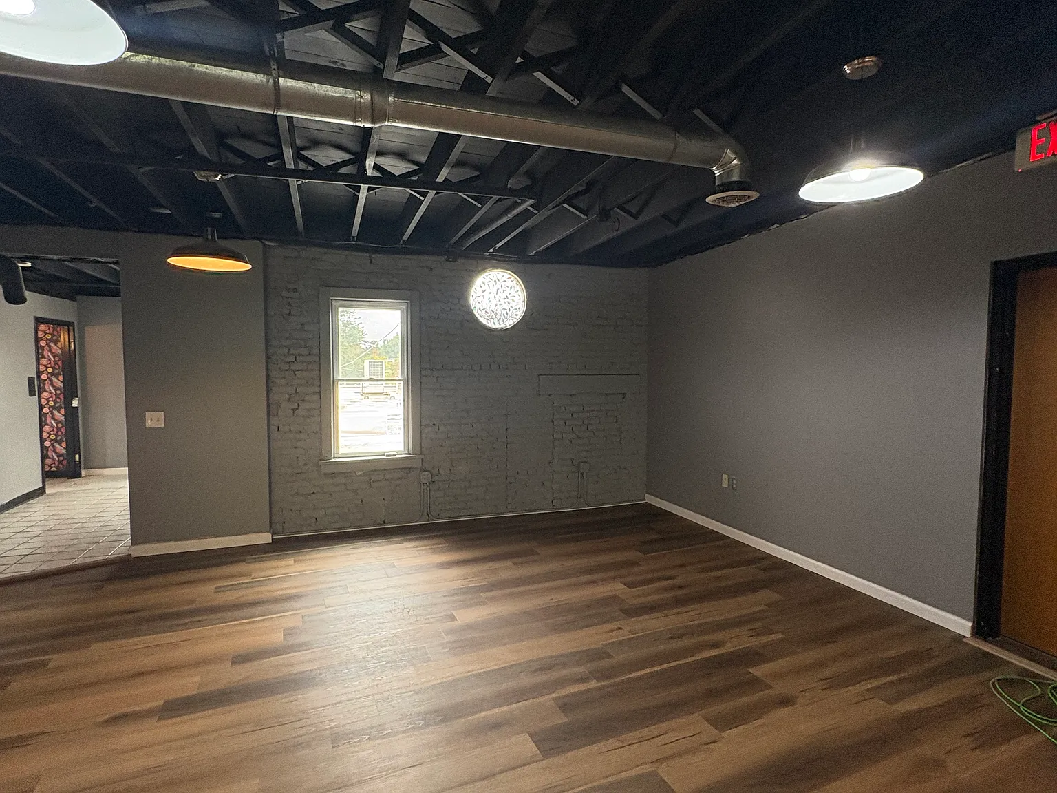 1 bed, 1.5 bath, 2000 sqft, $1,650 — Photo 2