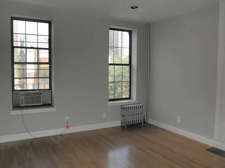 454 E 119th St #3R — Photo 9