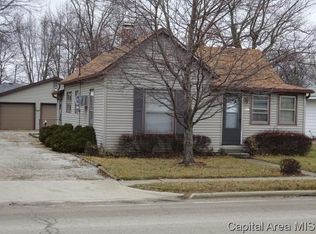 805 Carroll St, Pawnee, IL 62558