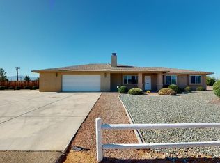 22533 Powhatan Rd, Apple Valley, CA 92308