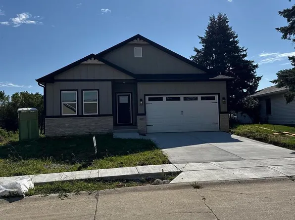 4325 Michigan Ave, Davenport, IA 52806