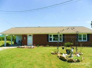 34 Jackson St, Phil Campbell, AL 35581