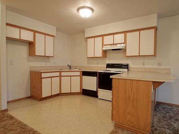 Spacious Kitchen