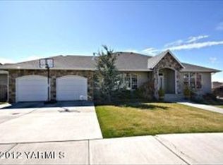 5604 Sycamore Dr, Yakima, WA