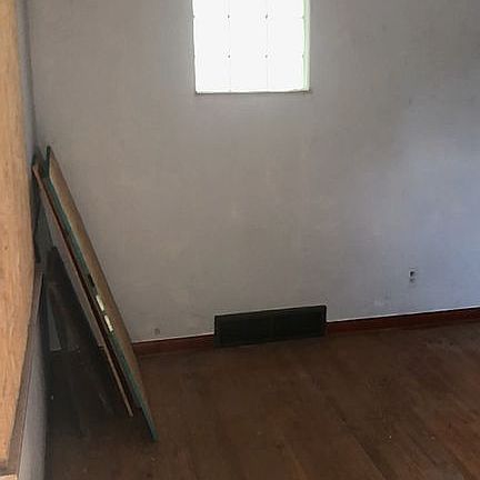 5th image of 5709 Lillian Ave