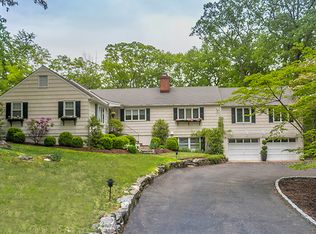 33 Powder Horn Hill Rd, Wilton, CT 06897