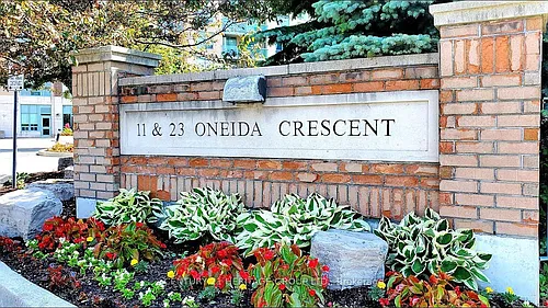 23 Oneida Cres #Penthouse 01-01 Photo 1