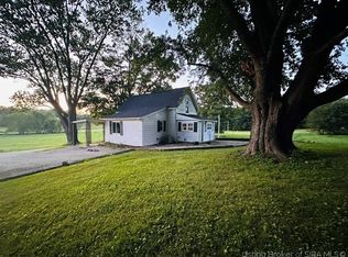 663 N Hitchcock Rd, Salem, IN 47167