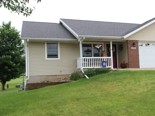 1117 6th Ave #1, Fulton, IL 61252
