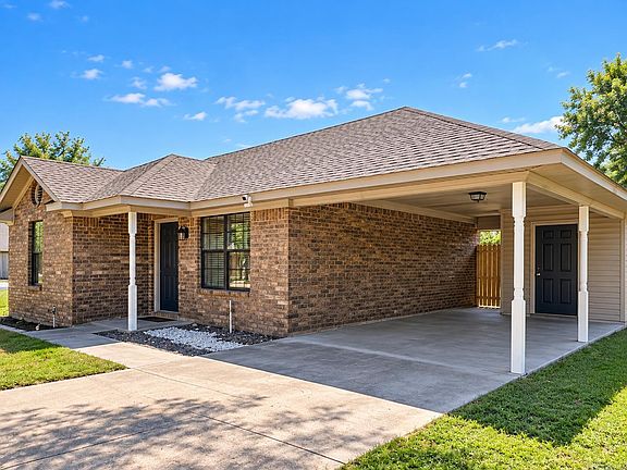 5th image of 21 Sharon Cir