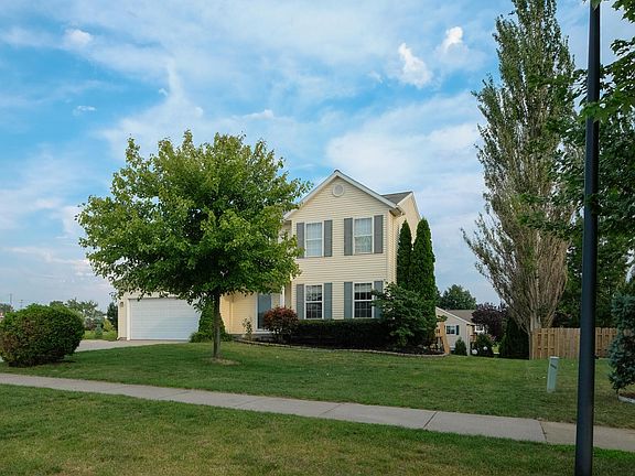 3rd image of 1496 Bentree Dr SE
