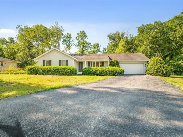 5431 Murphys Run, Roscoe, IL 61073