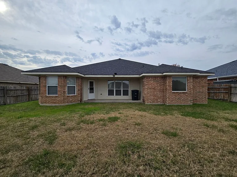 701 Atlas Ave — Photo 31