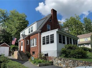 98 W Hartsdale Ave, Hartsdale, NY 10530