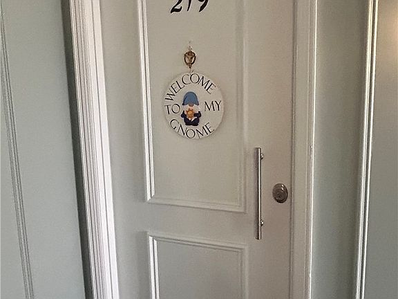 4th image of 4547 Chestnut Ridge Rd APT 219B
