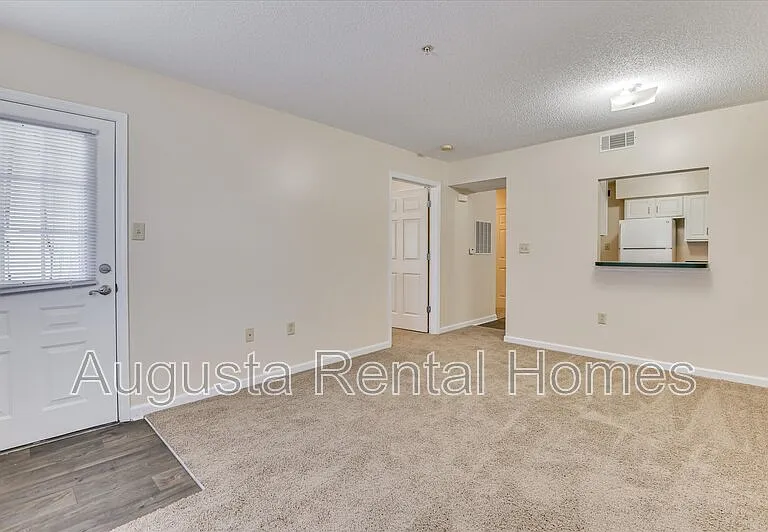 1425 Lee Beard Way #109 — Photo 6