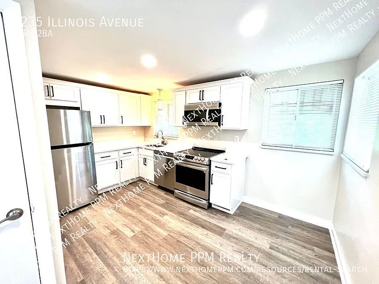 1235 Illinois Ave — Photo 6
