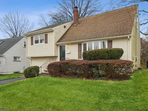 53 Ivanhoe Ter, Bloomfield Twp., NJ 07003