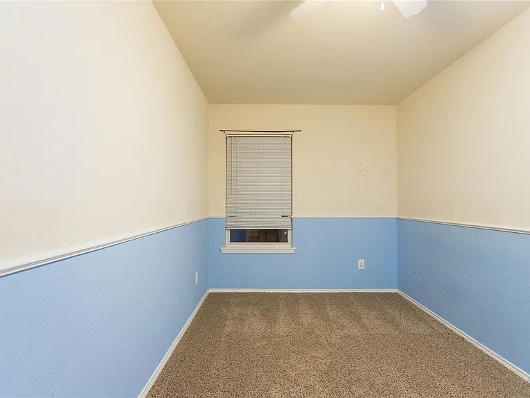 1305 Auburn Dr — Photo 11