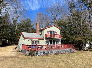 18 W Huntress Pond Rd, Center Barnstead, NH 03225