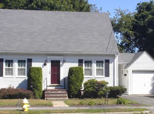 1 Lafayette St, Marblehead, MA 01945